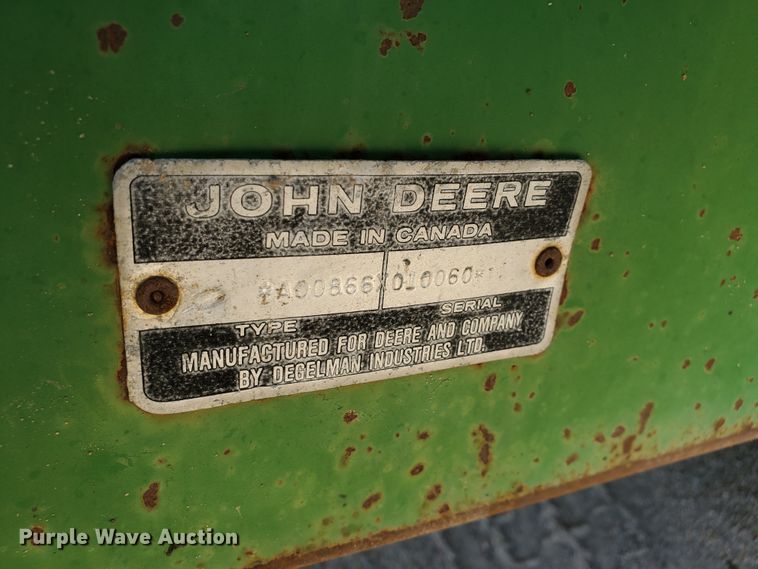 image for item DF5700 1984 John Deere 8850  4WD tractor