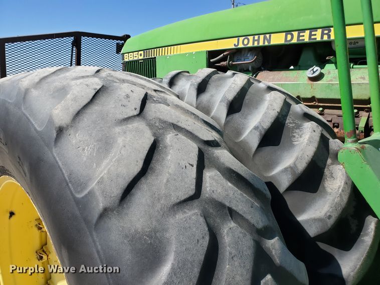 image for item DF5700 1984 John Deere 8850  4WD tractor