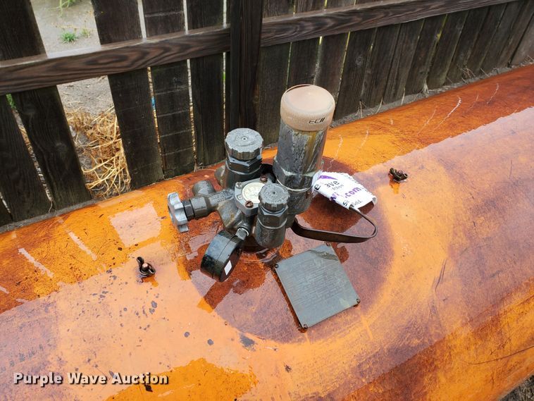 image for item DF5710 A.O. Smith propane tank