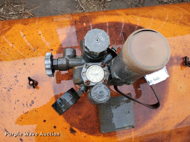 image for item DF5710 A.O. Smith propane tank