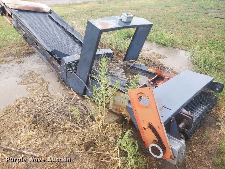 image for item DF5716 Belt drag conveyor