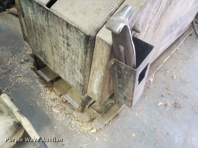 image for item DF5717 Bushman 4400 tire machine