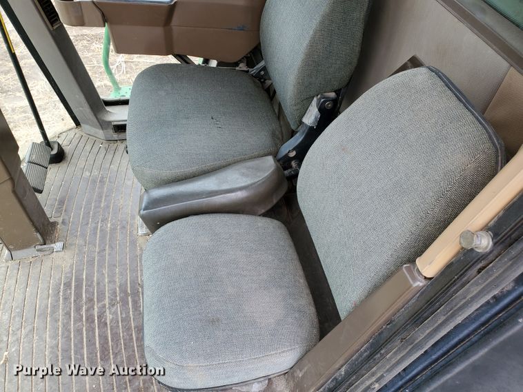 image for item DF5724 1990 John Deere 9600 RWA combine