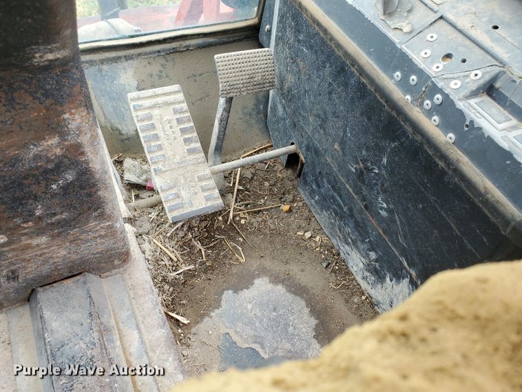 image for item DF5726 1985 Versatile 276  4WD bi-directional tractor