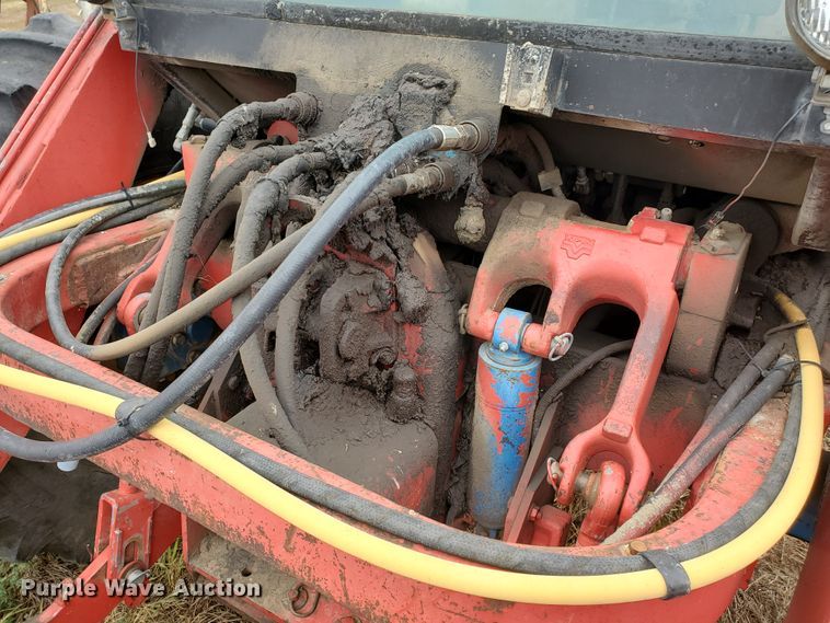 image for item DF5726 1985 Versatile 276  4WD bi-directional tractor