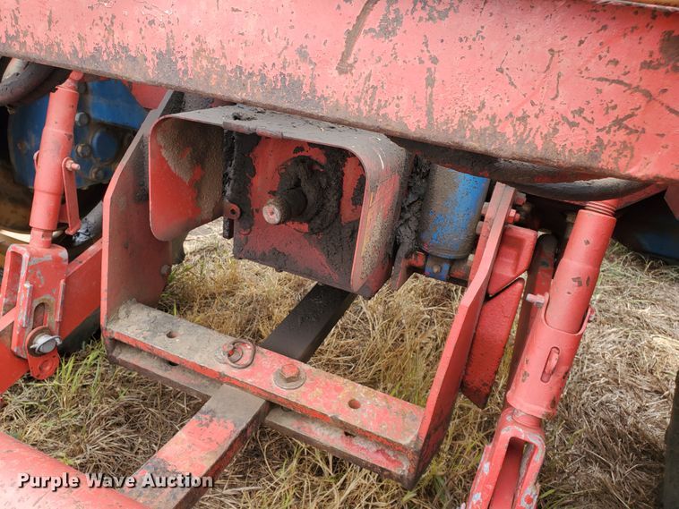 image for item DF5726 1985 Versatile 276  4WD bi-directional tractor