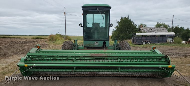 image for item DF5727 John Deere 3830  windrower