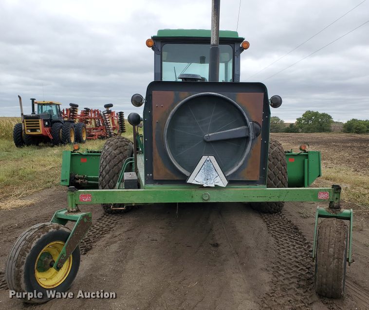 image for item DF5727 John Deere 3830  windrower