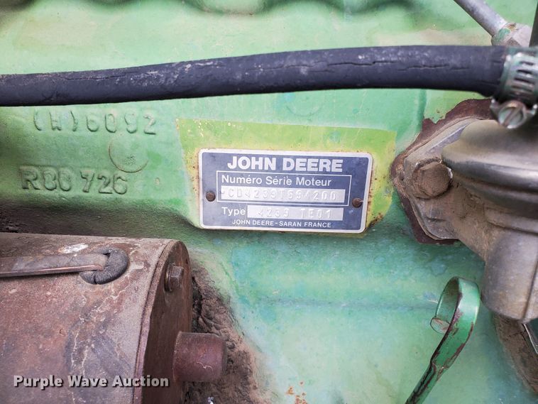 image for item DF5727 John Deere 3830  windrower