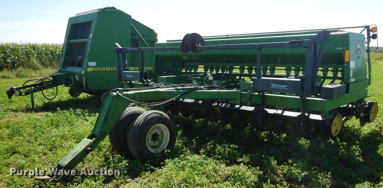 image for item DF6667 2007 John Deere 750 split row grain drill