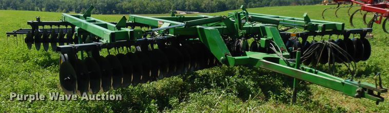 image for item DF6668 John Deere 630 off-set disk
