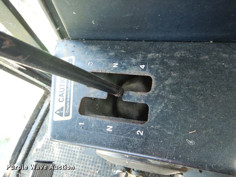 image for item DF6670 1980 John Deere 6620 combine