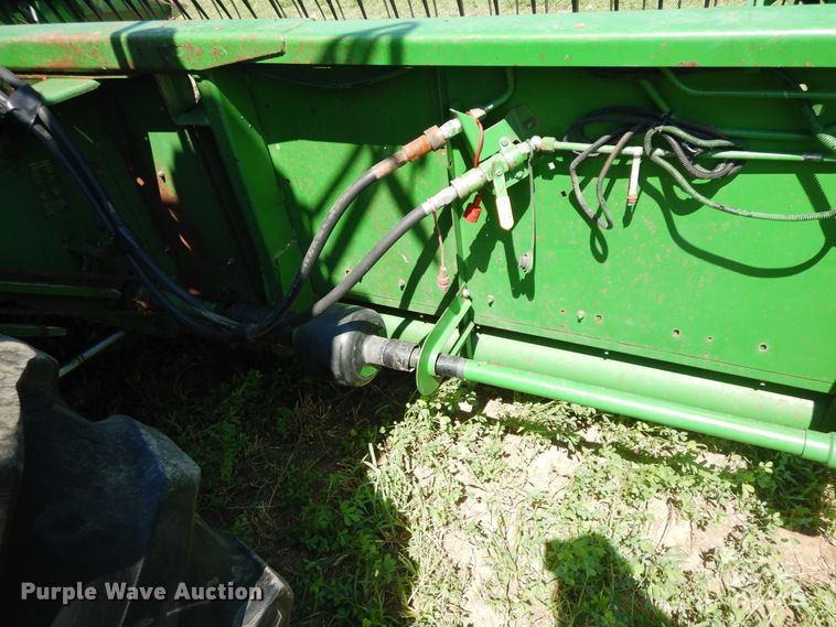 image for item DF6670 1980 John Deere 6620 combine