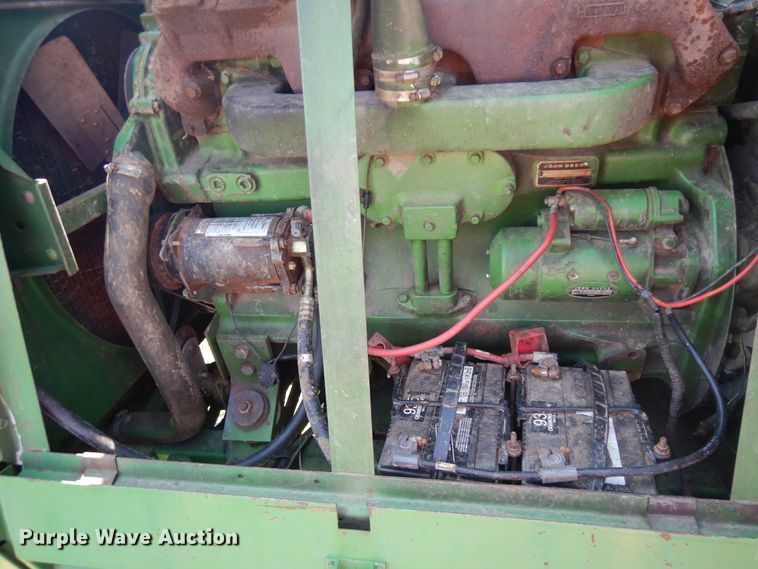 image for item DF6670 1980 John Deere 6620 combine