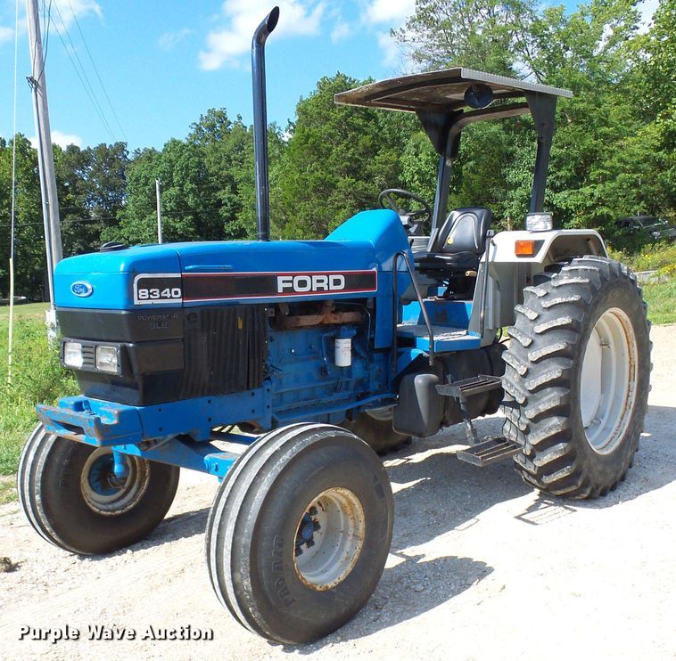 image for item DG2099 1993 New Holland 8340  tractor