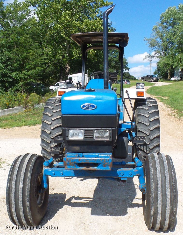 image for item DG2099 1993 New Holland 8340  tractor