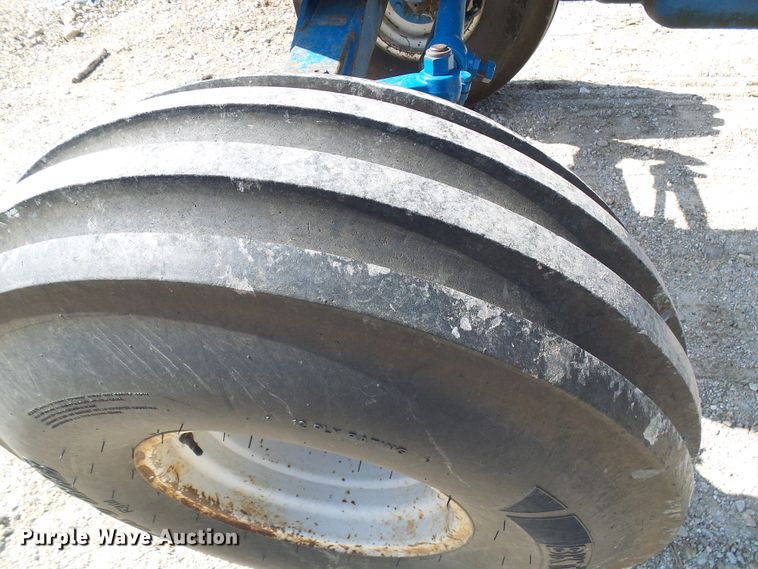 image for item DG2099 1993 New Holland 8340  tractor