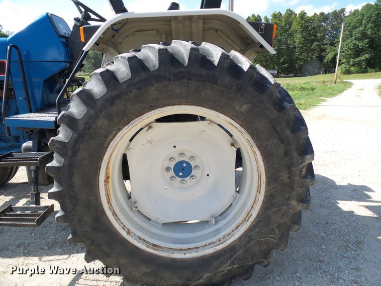 image for item DG2099 1993 New Holland 8340  tractor