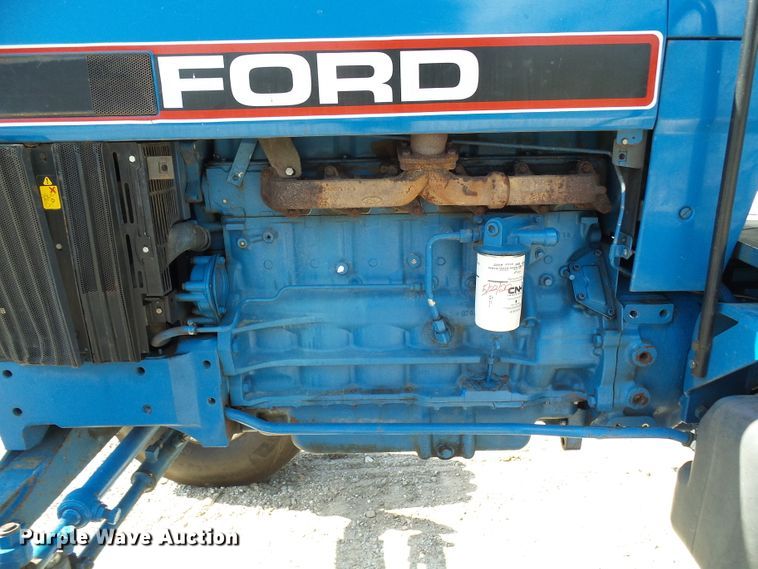 image for item DG2099 1993 New Holland 8340  tractor