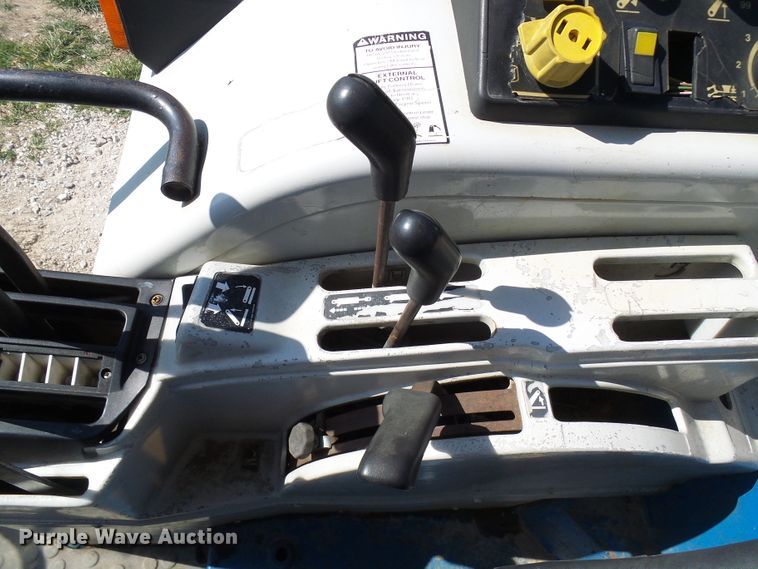 image for item DG2099 1993 New Holland 8340  tractor