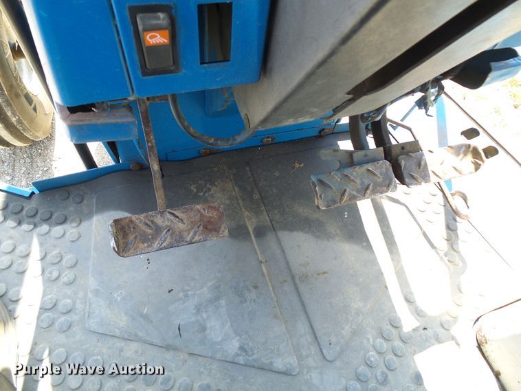 image for item DG2099 1993 New Holland 8340  tractor