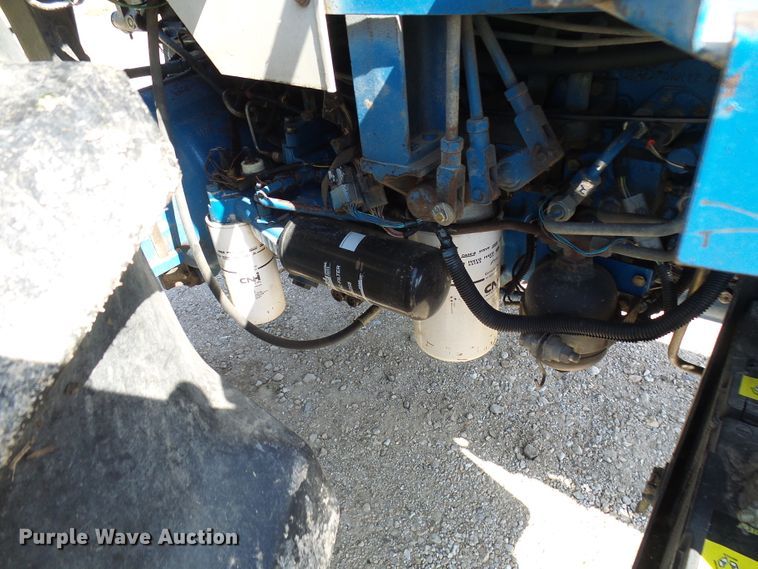 image for item DG2099 1993 New Holland 8340  tractor