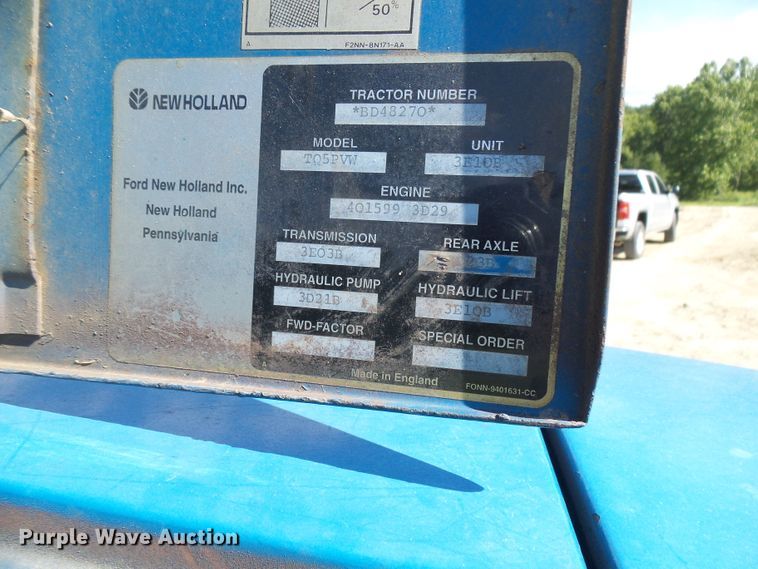 image for item DG2099 1993 New Holland 8340  tractor