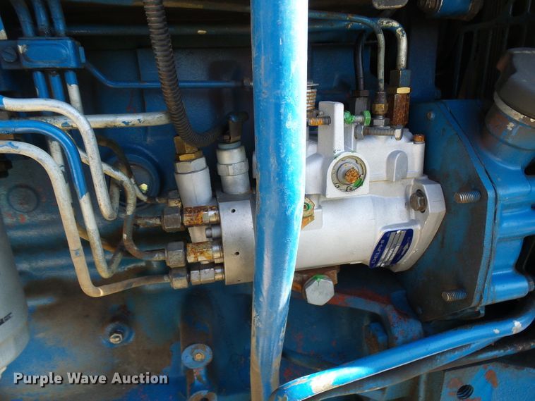 image for item DG2099 1993 New Holland 8340  tractor