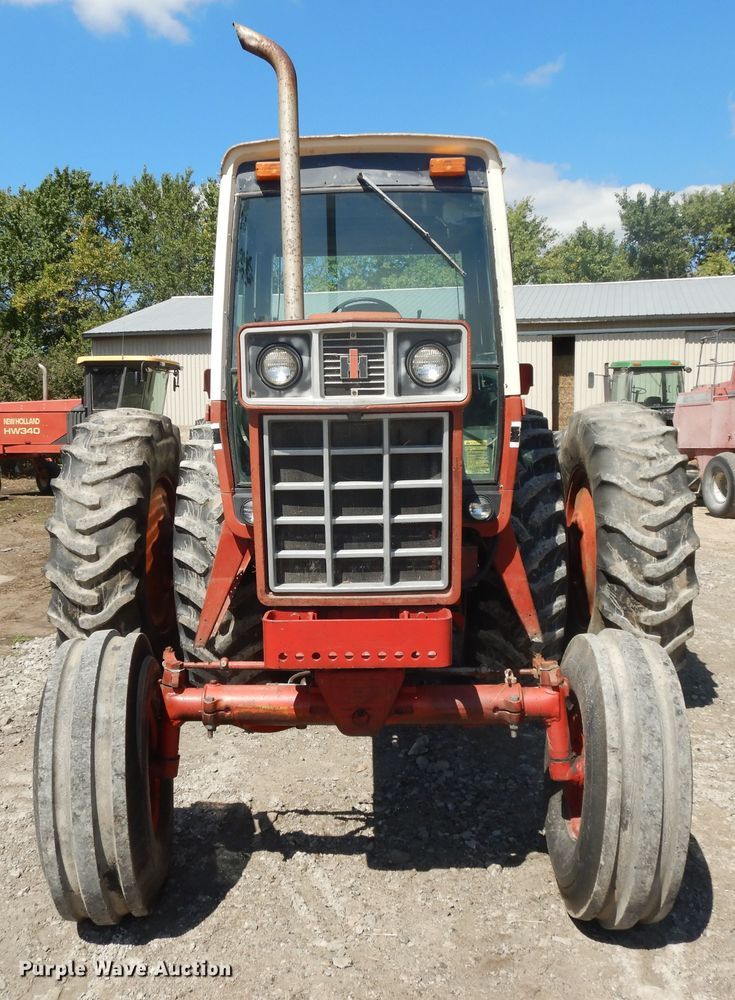 image for item DH0018 International 1486  tractor