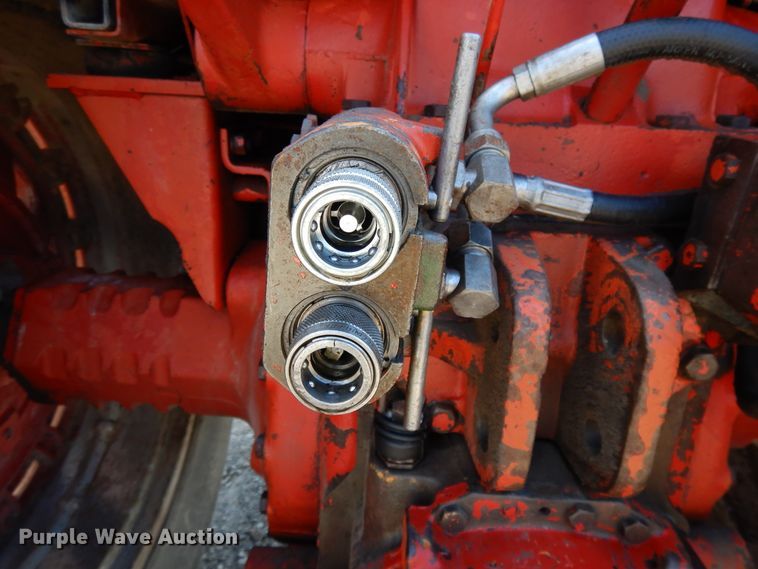 image for item DH0018 International 1486  tractor