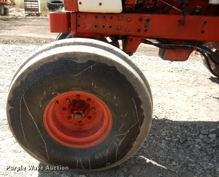 image for item DH0018 International 1486  tractor