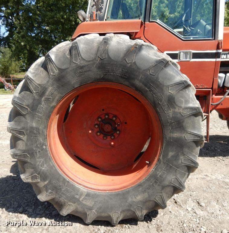 image for item DH0018 International 1486  tractor