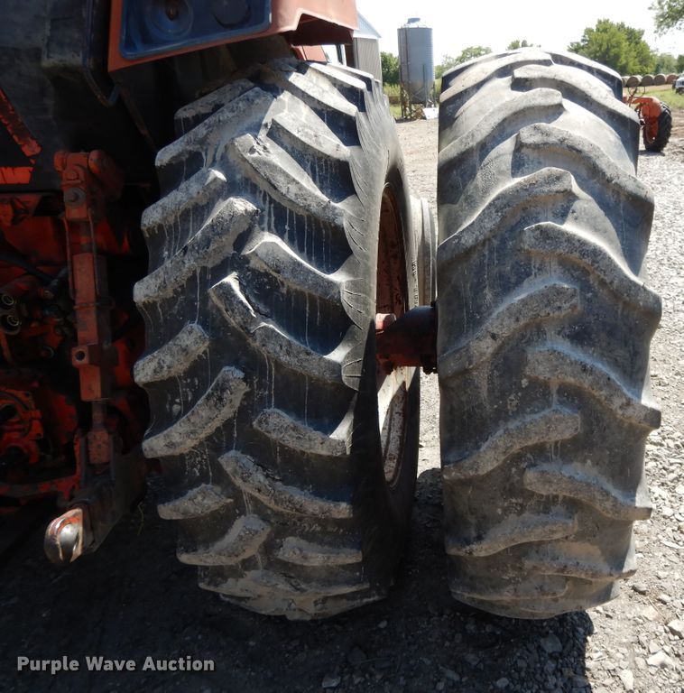 image for item DH0018 International 1486  tractor