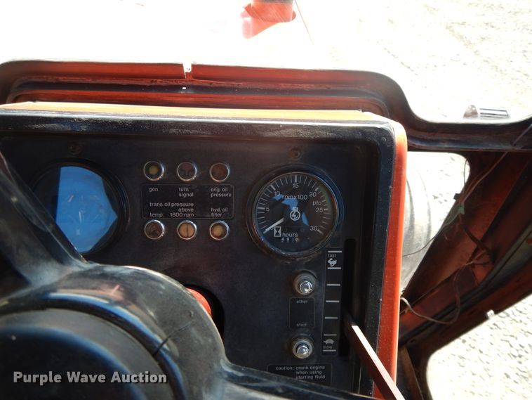 image for item DH0019 Allis Chalmers 7040  tractor