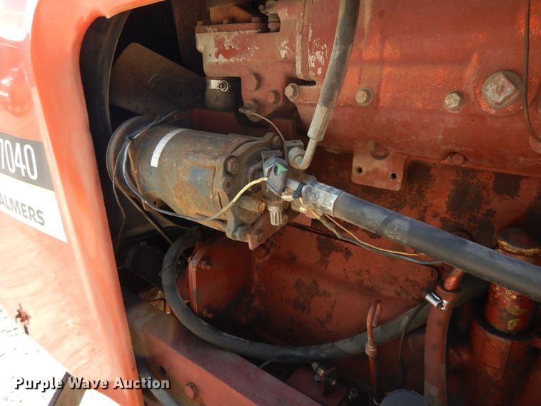 image for item DH0019 Allis Chalmers 7040  tractor