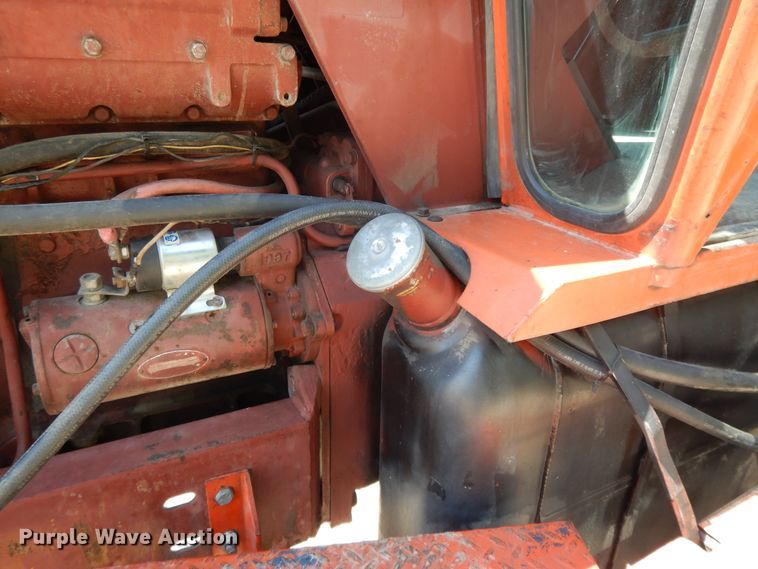 image for item DH0019 Allis Chalmers 7040  tractor