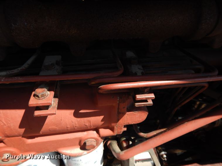 image for item DH0019 Allis Chalmers 7040  tractor