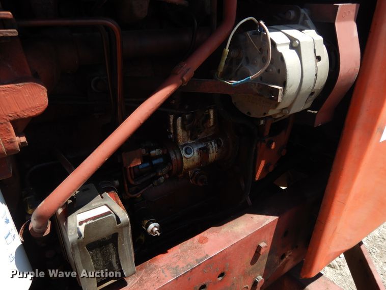 image for item DH0019 Allis Chalmers 7040  tractor