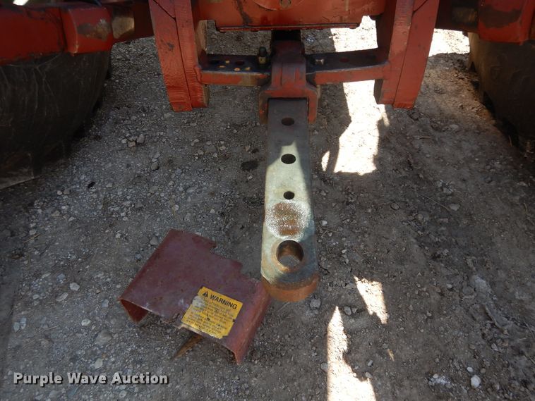 image for item DH0019 Allis Chalmers 7040  tractor