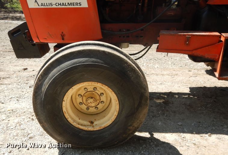 image for item DH0019 Allis Chalmers 7040  tractor