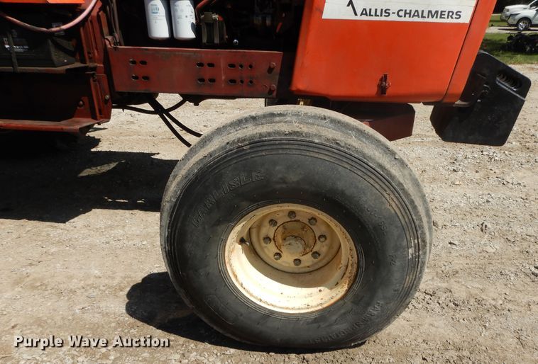 image for item DH0019 Allis Chalmers 7040  tractor