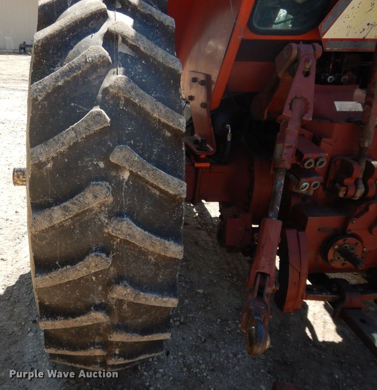 image for item DH0019 Allis Chalmers 7040  tractor