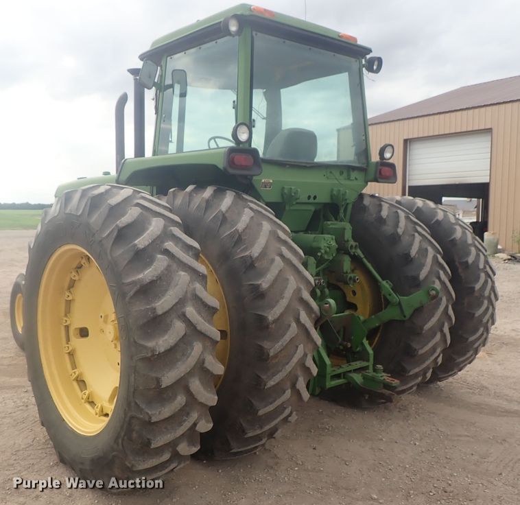 image for item DI4734 John Deere 4640  tractor