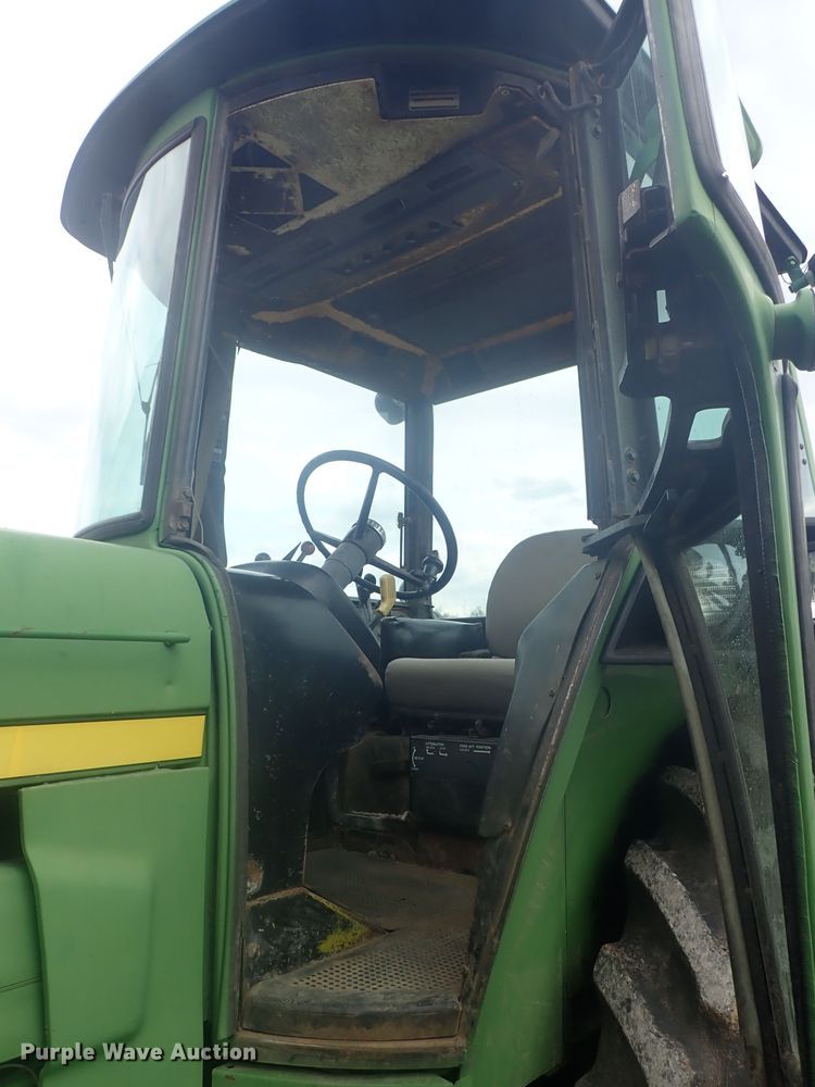 image for item DI4734 John Deere 4640  tractor