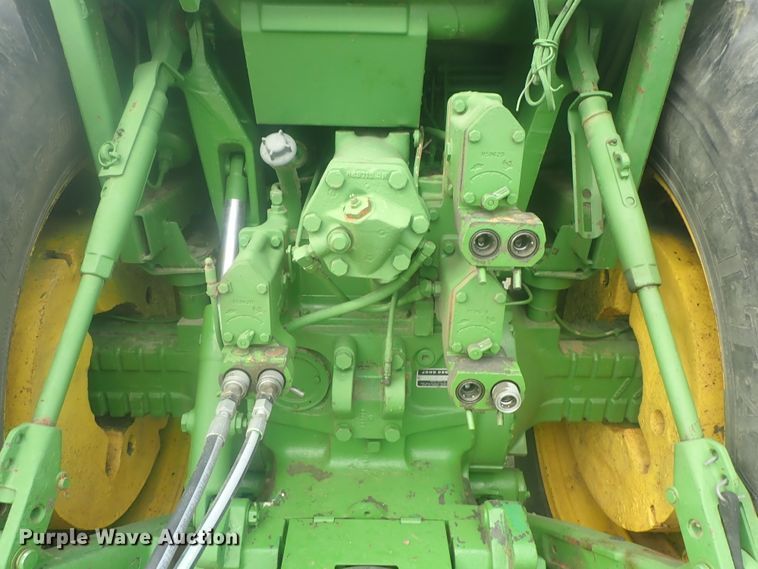 image for item DI4734 John Deere 4640  tractor