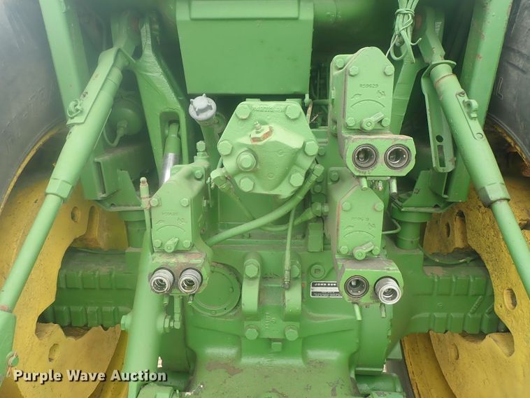 image for item DI4734 John Deere 4640  tractor