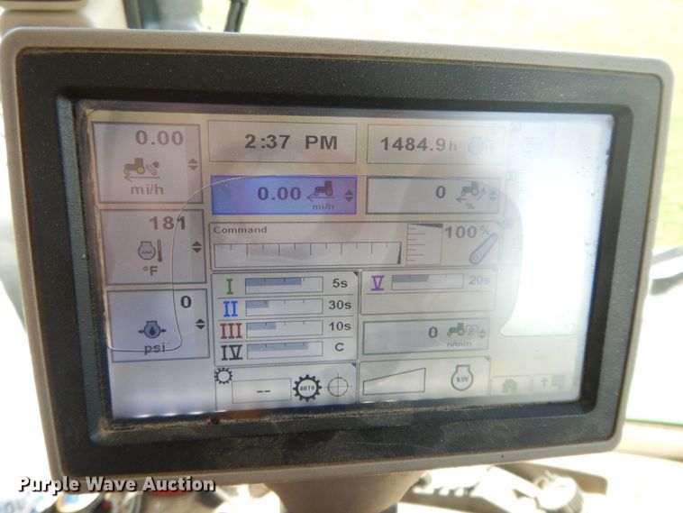 image for item DI7594 2013 John Deere 8285R  MFWD tractor