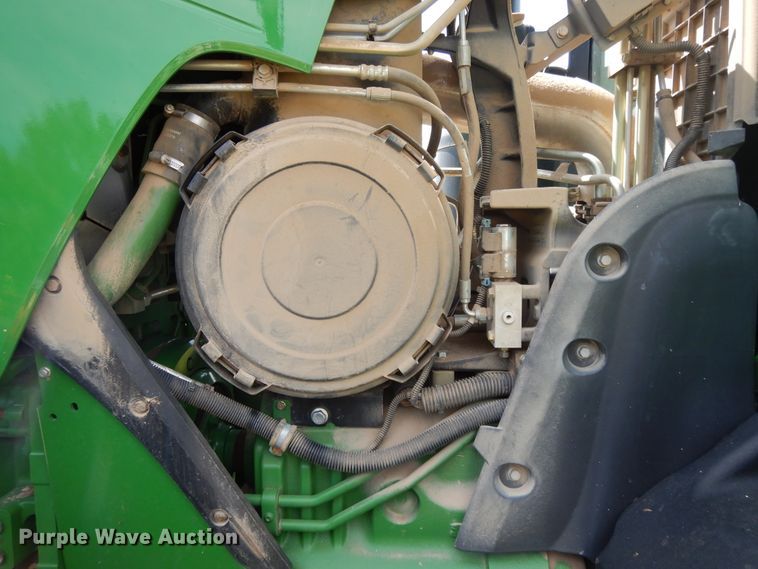 image for item DI7594 2013 John Deere 8285R  MFWD tractor