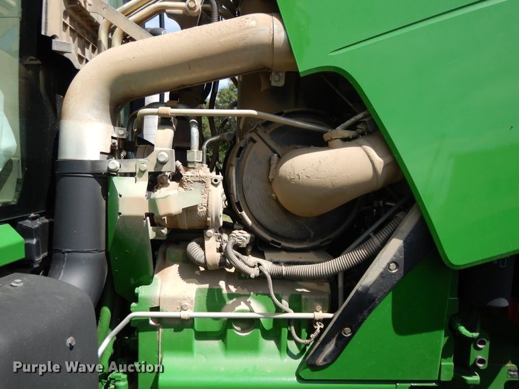 image for item DI7594 2013 John Deere 8285R  MFWD tractor