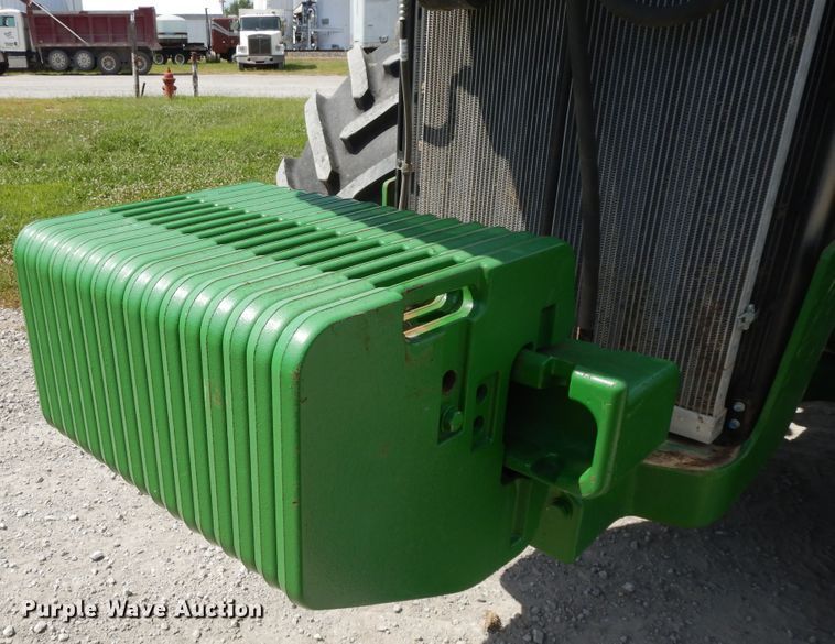 image for item DI7594 2013 John Deere 8285R  MFWD tractor